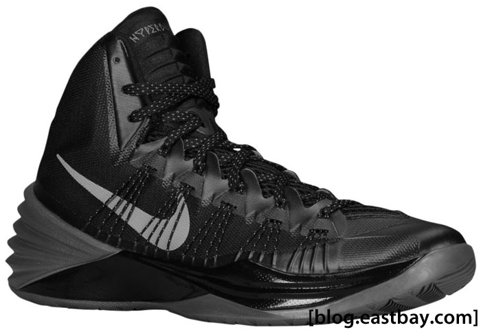 nike-hyperdunk-2013-black-metallic-silver-dark-grey.jpg